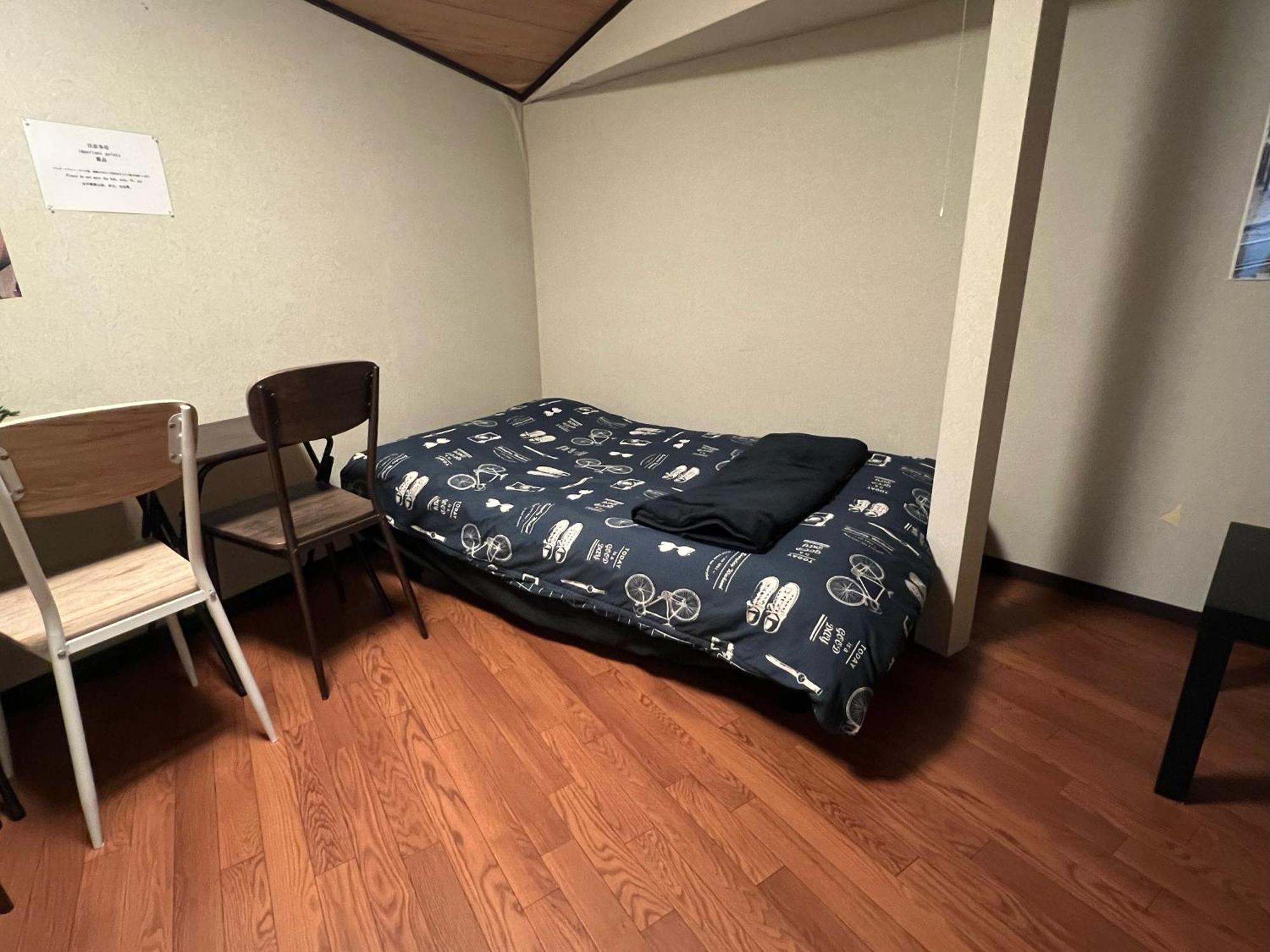 鶴橋戸建て Apartment